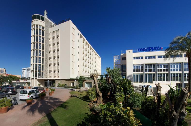 Buitenkant van Hotel Pez Espada in La Carihuela